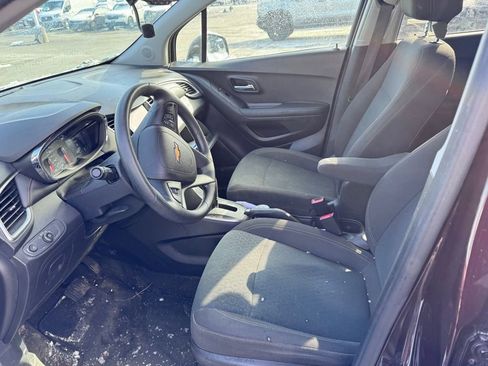 Used 2021 Chevrolet Trax LS w/ Tint and Cruise Package image 8