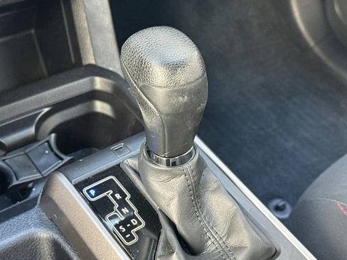 Used 2022 Toyota Tacoma SR5 image 32