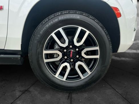 Used 2023 GMC Yukon XL AT4 w/ AT4 Premium Package image 14