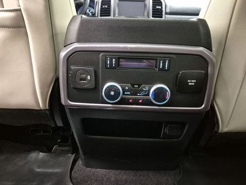 Used 2021 Ford Expedition Platinum image 22