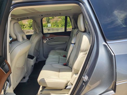 Used 2016 Volvo XC90 T6 Inscription AWD/4WD image 21