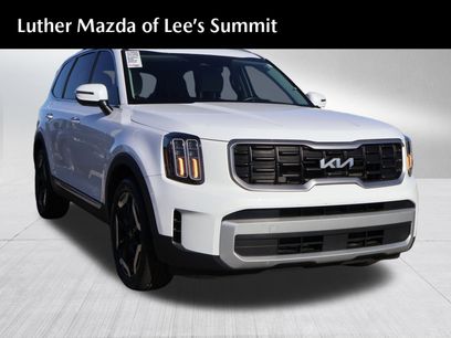Used 2024 Kia Telluride S w/ S Sunroof Package