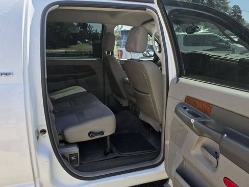 Used 2006 Dodge Ram 2500 Truck SLT w/ Light Group AWD/4WD image 8