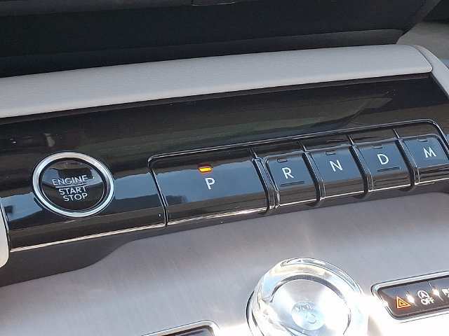 New 2026 Lincoln Navigator Premiere AWD/4WD image 7