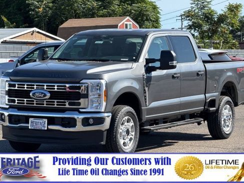 New 2026 Ford F250 XLT w/ FX4 Off-Road Package AWD/4WD image 8