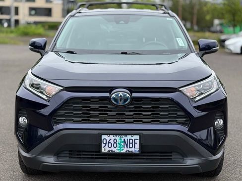 Certified 2021 Toyota RAV4 XLE AWD/4WD image 8