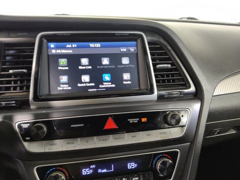Used 2018 Hyundai Sonata Limited FWD image 25