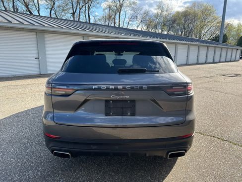Used 2021 Porsche Cayenne AWD/4WD image 4