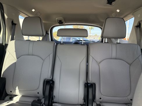 Certified 2024 Honda Pilot Elite image 16