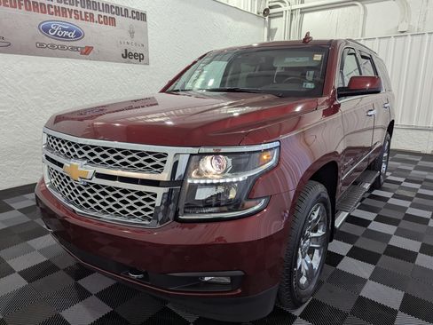 Used 2017 Chevrolet Tahoe LT w/ LT Signature Package AWD/4WD image 2