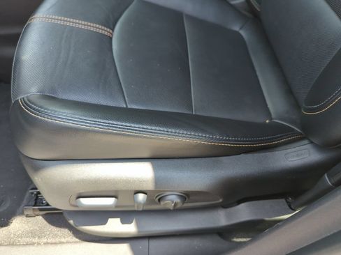 Used 2024 Chevrolet Equinox Premier FWD image 33