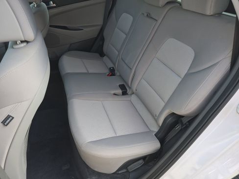 Used 2016 Hyundai Tucson SE w/ Option Group 02 image 13