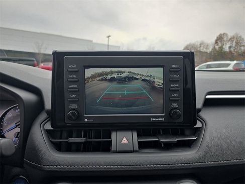 Used 2021 Toyota RAV4 XLE image 28