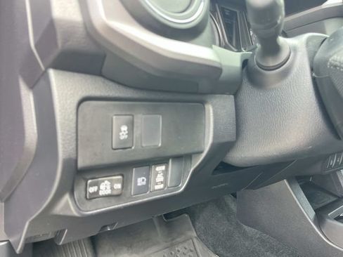 Used 2023 Toyota Tacoma TRD Off-Road w/ Technology Package AWD/4WD image 34