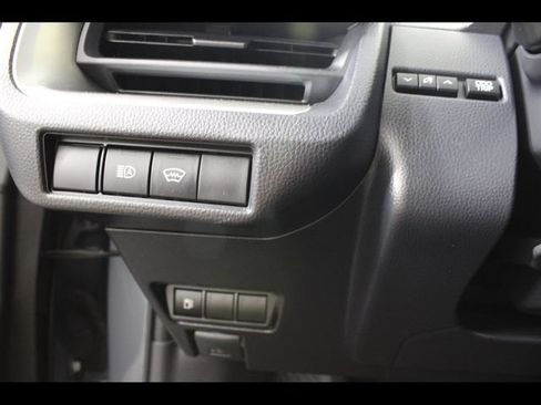 Used 2025 Toyota Prius LE FWD image 17