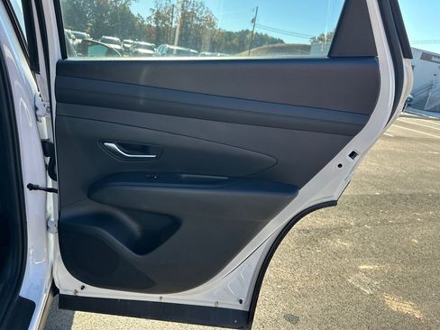 New 2025 Hyundai Tucson SEL image 16