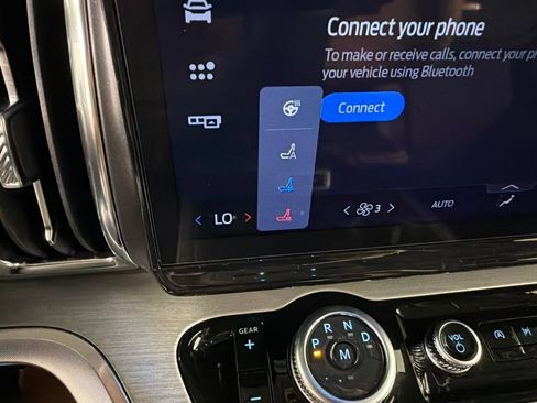 New 2027 Ford Expedition Platinum w/ Driver's Package AWD/4WD image 13