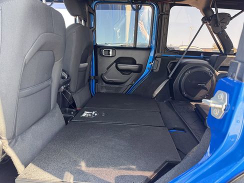 Used 2023 Jeep Wrangler Unlimited Sport AWD/4WD image 28