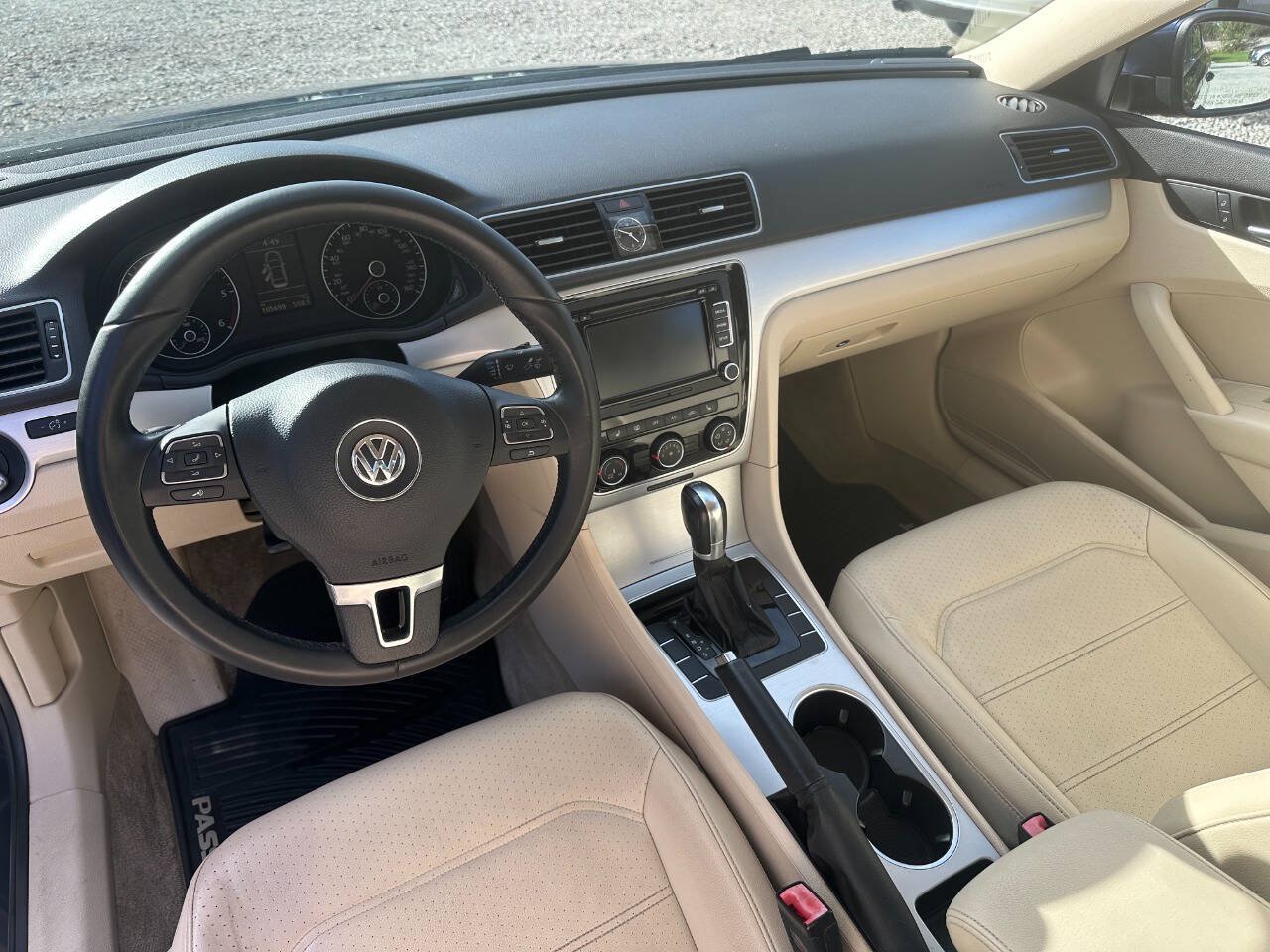 Used 2013 Volkswagen Passat TDI SE FWD image 13