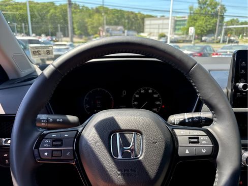 Used 2025 Honda CR-V EX-L image 9
