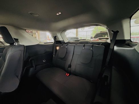 Used 2026 Ford Explorer Active AWD/4WD image 33