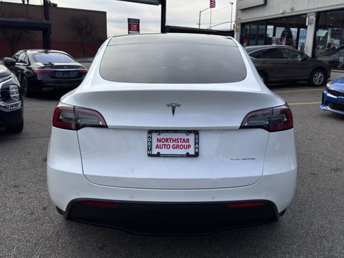 Used 2021 Tesla Model Y Long Range image 5