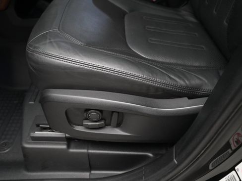 Used 2020 Land Rover Defender 110 HSE image 28