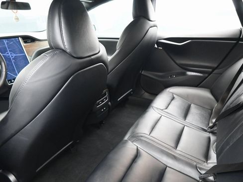 Used 2020 Tesla Model S Long Range Plus image 29