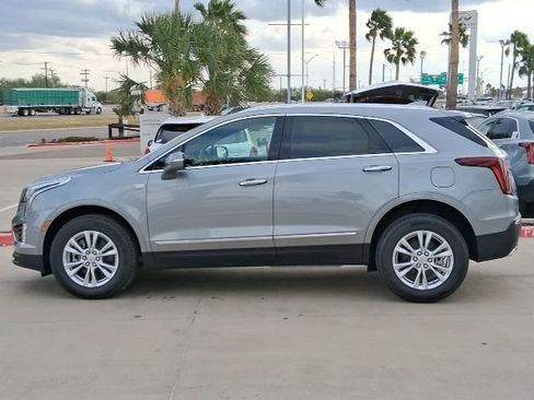 New 2026 Cadillac XT5 Luxury image 3