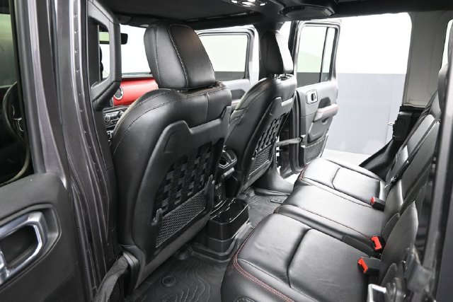Used 2021 Jeep Wrangler Unlimited Rubicon AWD/4WD image 13