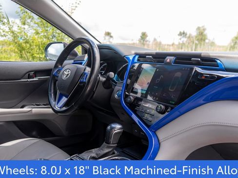 Used 2020 Toyota Camry SE FWD image 11