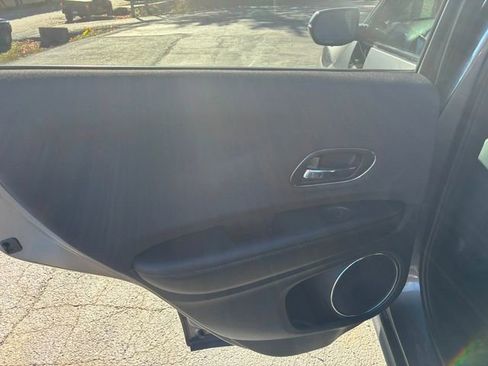Used 2022 Honda HR-V EX image 18