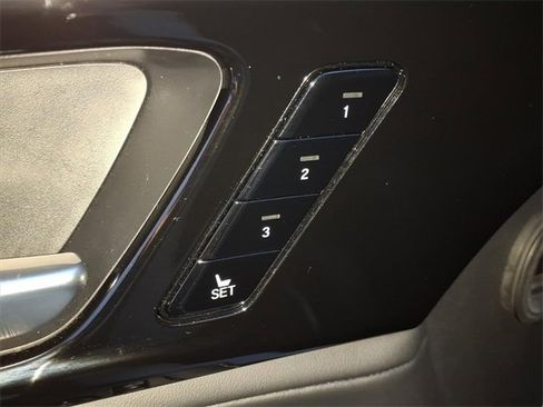 Certified 2023 Acura MDX SH-AWD w/ Technology Package image 22