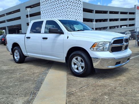 Used 2020 RAM 1500 Tradesman w/ Popular Equipment Group RWD image 2