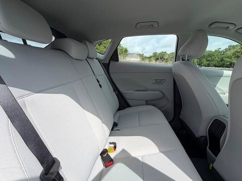 Used 2026 Hyundai Kona SE FWD image 16