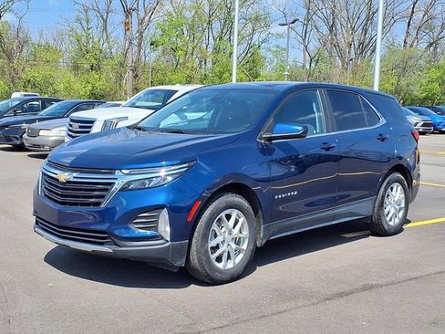Used 2022 Chevrolet Equinox LT FWD image 1