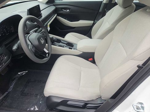 Certified 2025 Honda Accord LX image 26