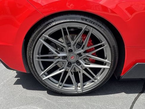 Used 2021 Chevrolet Corvette Stingray Premium Conv w/ Z51 Performance Package RWD image 17