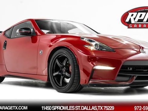 Used 2015 Nissan 370Z NISMO image 1