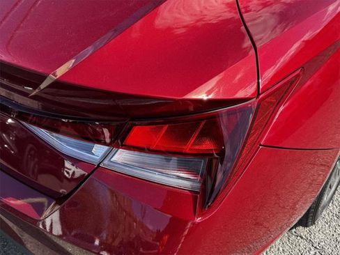 Certified 2023 Hyundai Elantra SEL image 10