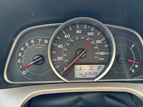 Used 2014 Toyota RAV4 XLE image 16