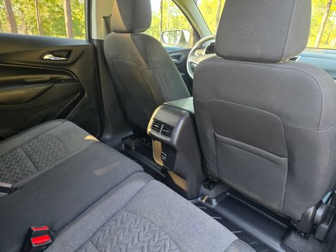 Used 2022 Chevrolet Equinox LT AWD/4WD image 24