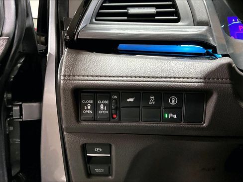 Used 2023 Honda Odyssey Elite image 34