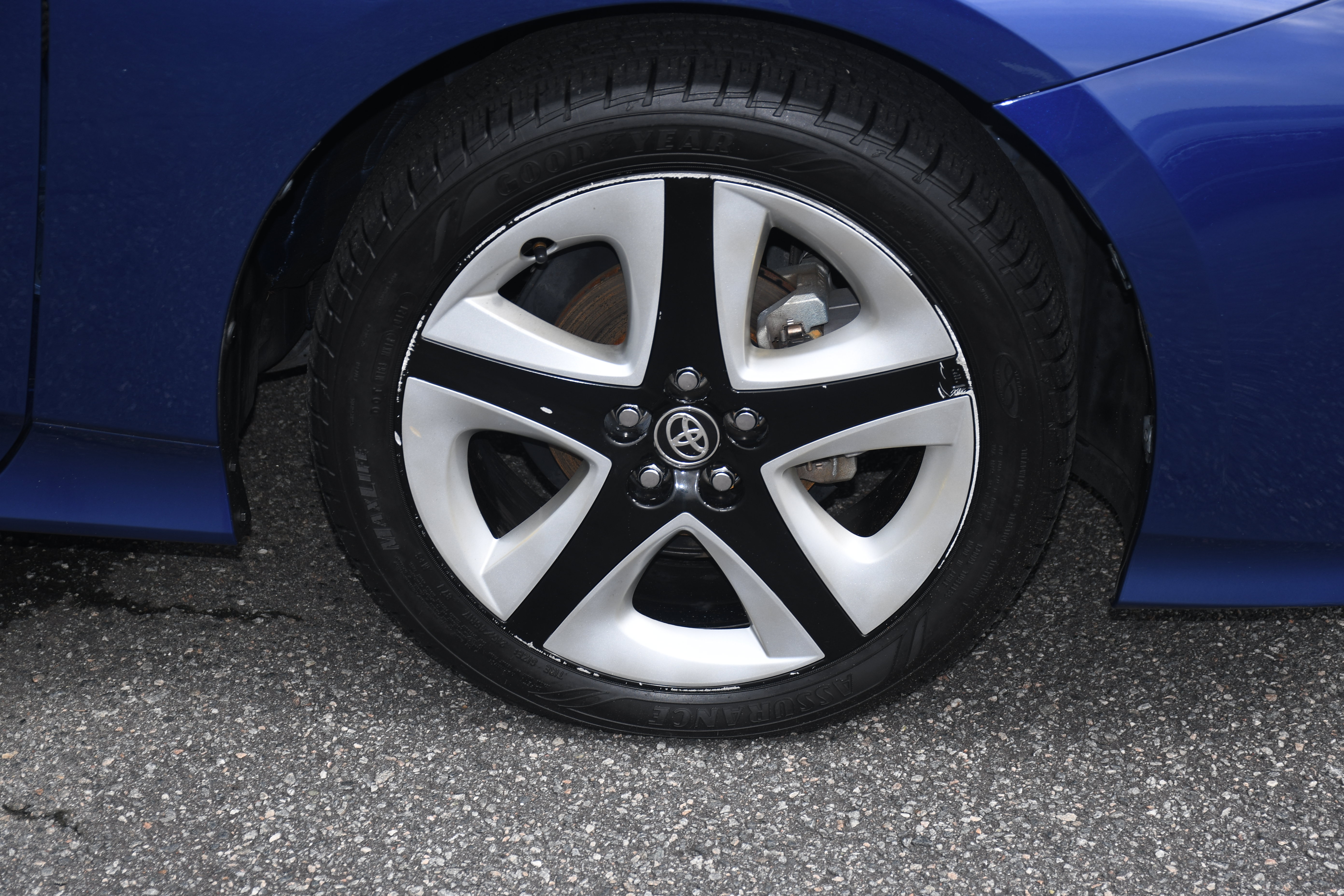 Used 2016 Toyota Prius Four Touring FWD image 20