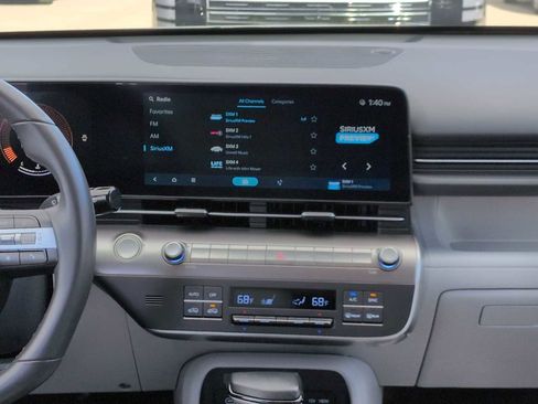 Certified 2025 Hyundai Kona SEL image 28