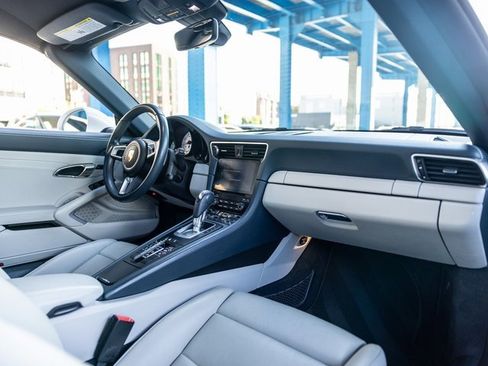 Used 2017 Porsche 911 Carrera S image 29