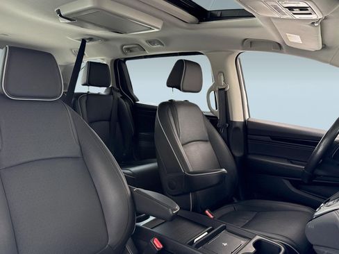 Certified 2025 Honda Odyssey Elite image 31
