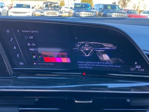 Used 2022 Cadillac Escalade Premium Luxury image 46