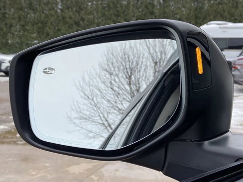 Used 2023 Subaru Outback Limited image 9