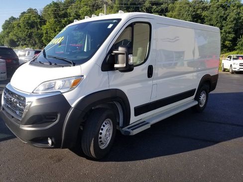 Used 2025 RAM ProMaster 2500 w/ U-Haul Equipment Group FWD image 3
